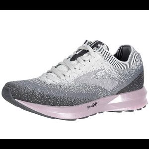 Brooks Levitate 2
